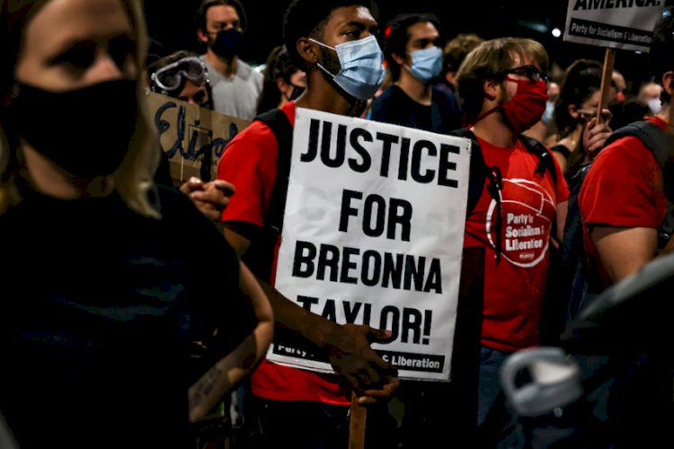 Former police officer who fired shots in raid that killed Breonna Taylor cleared by a jury
